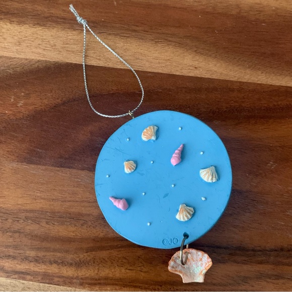 Starfish Santa Christmas Tree Ornament - Picture 3 of 3